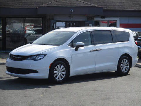 2021 Chrysler Voyager