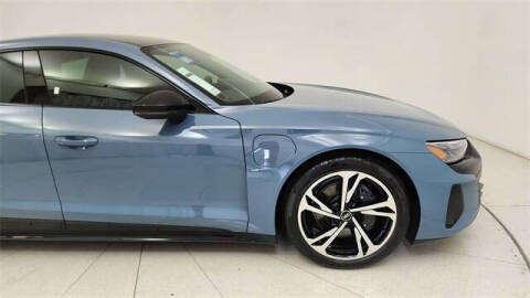 2022 Audi e-tron GT quattro Premium Plus