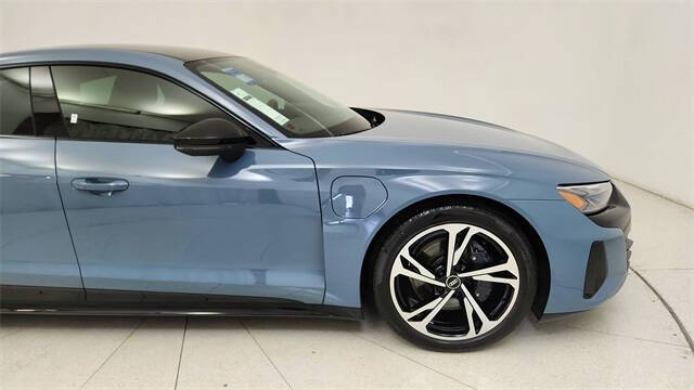 2022 Audi e-tron GT quattro Premium Plus