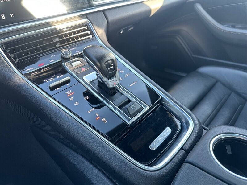 2017 Porsche Panamera 4S