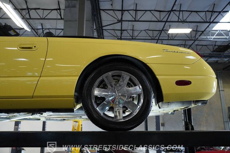2002 Ford Thunderbird Deluxe