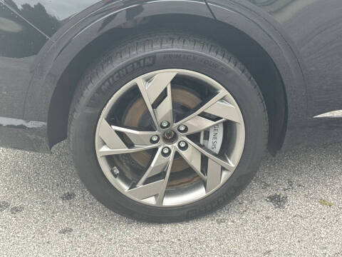 2023 Genesis Electrified GV70