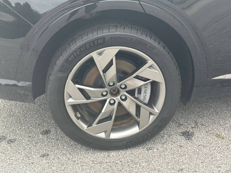 2023 Genesis Electrified GV70