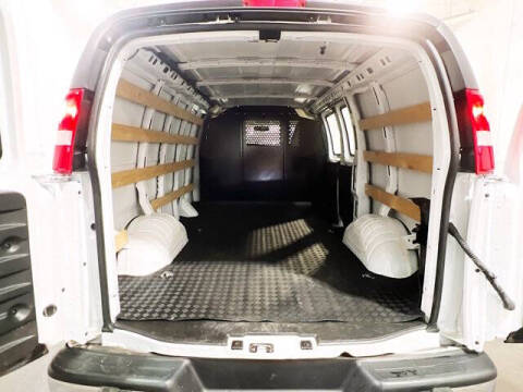 2024 Chevrolet Express 2500