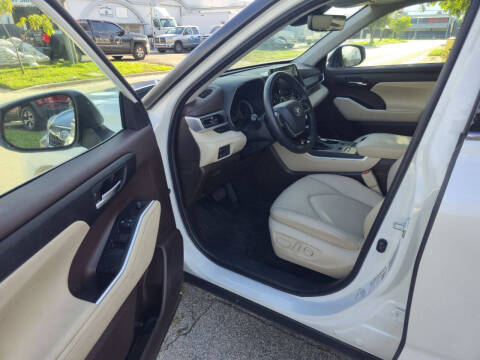 2020 Toyota Highlander XLE