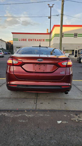 2014 Ford Fusion SE
