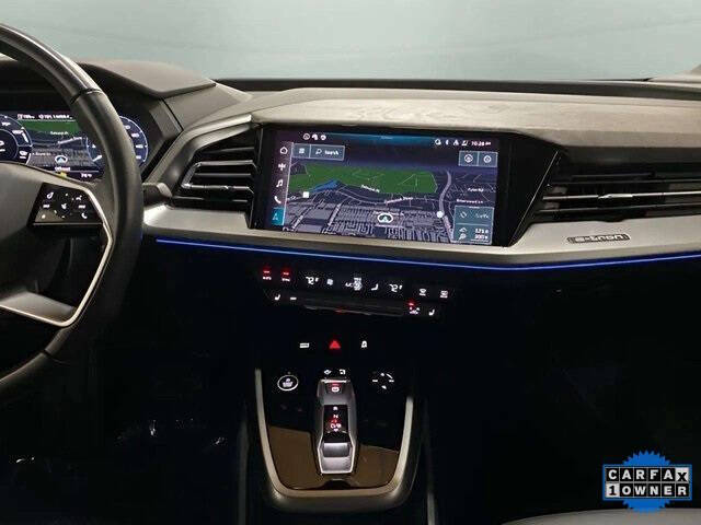 2024 Audi Q4 e-tron quattro Premium Plus 50