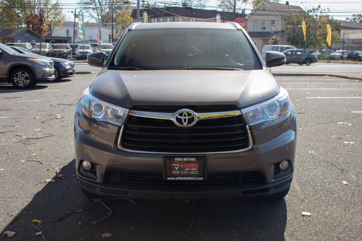 2016 Toyota Highlander for sale at Vrbo Motors in Linden, NJ