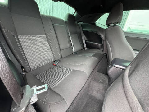 2021 Dodge Challenger SXT