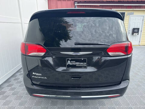 2020 Chrysler Pacifica Touring