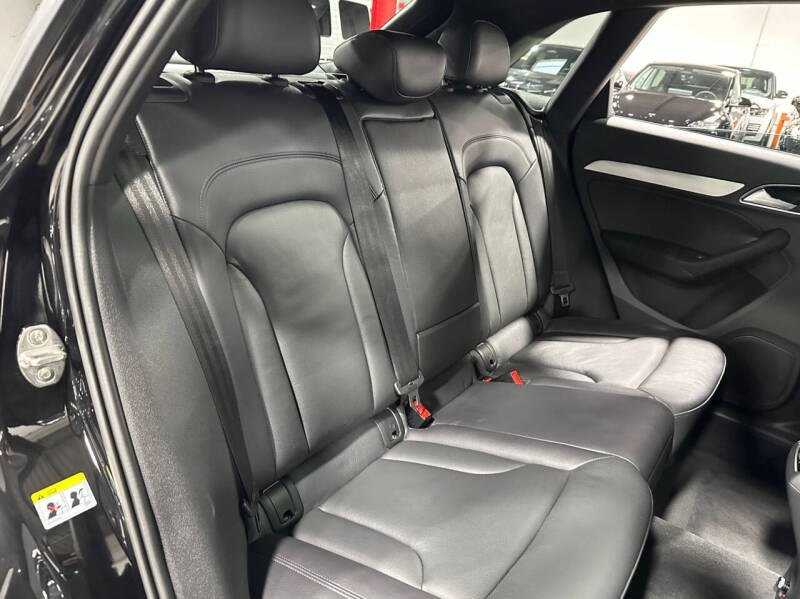 2017 Audi Q3 2.0T quattro Premium