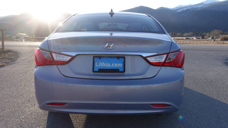 2011 Hyundai Sonata GLS photo 11