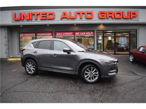 2019 Mazda CX-5 for sale at United Auto Group in Putnam CT