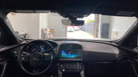 2020 Jaguar F-PACE 25t Premium