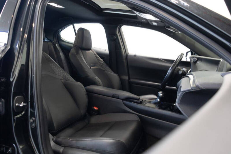 2020 Lexus UX 200