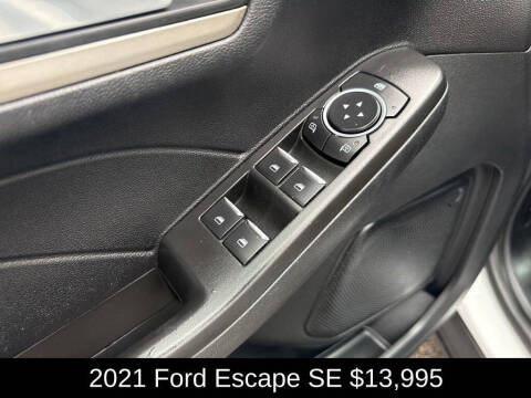 2021 Ford Escape SE