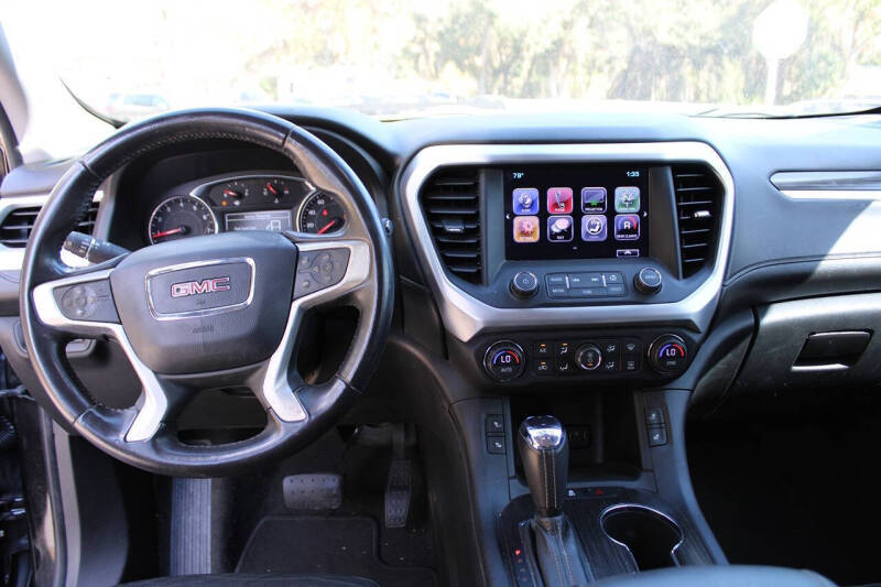 2017 GMC Acadia SLT-1