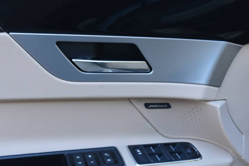 2017 Jaguar XF 20d Premium