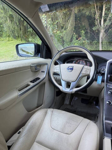 2016 Volvo XC60 T5 Premier