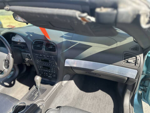 2002 Ford Thunderbird Deluxe