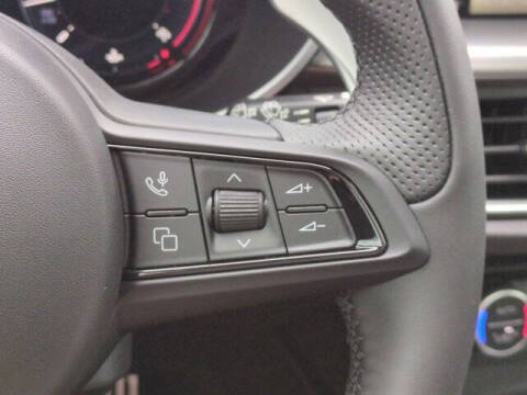 2025 Alfa Romeo Stelvio