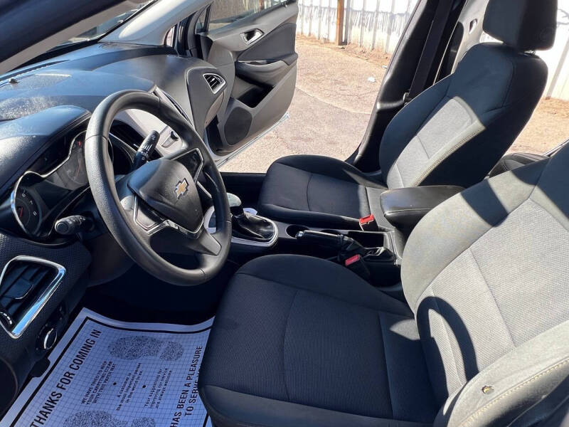 2017 Chevrolet Cruze LS Manual