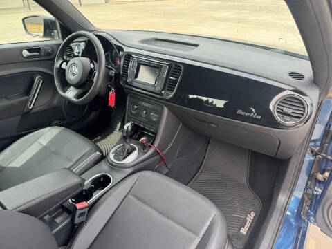 2016 Volkswagen Beetle 1.8T Classic PZEV