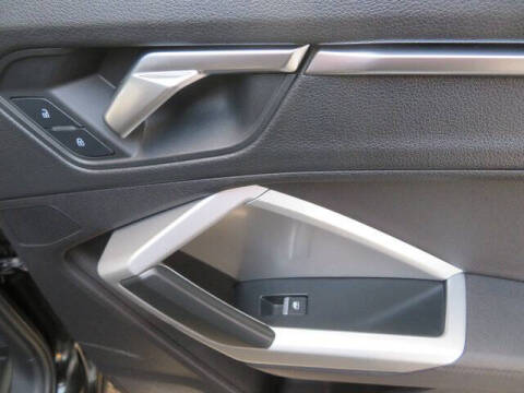 2020 Audi Q3 quattro Premium 45 TFSI