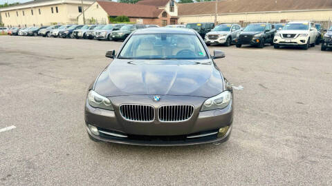 2013 BMW 5 Series 528i