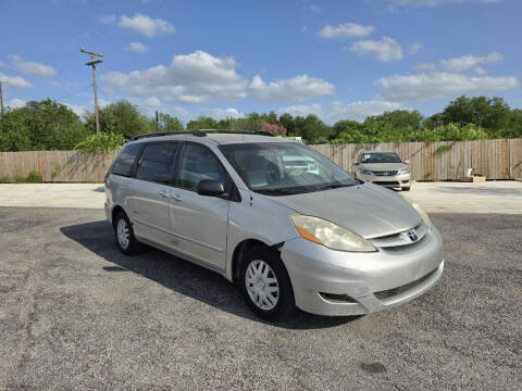 2007 Toyota Sienna LE 7-Passenger