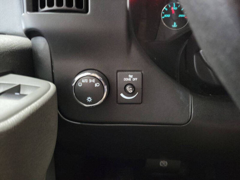 2017 GMC Savana 2500