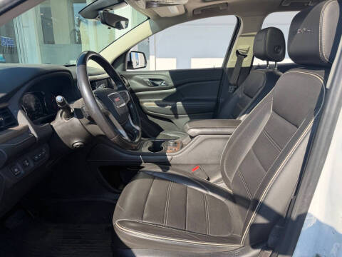 2020 GMC Acadia Denali