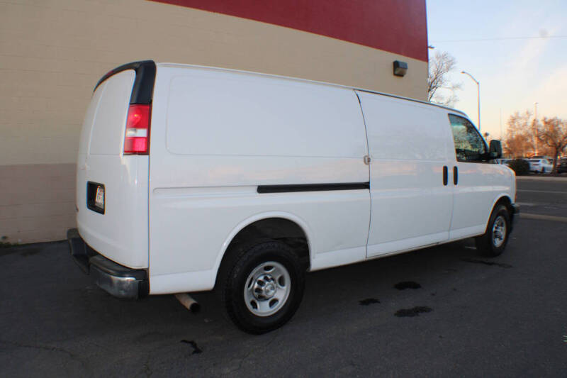 2017 Chevrolet Express 3500