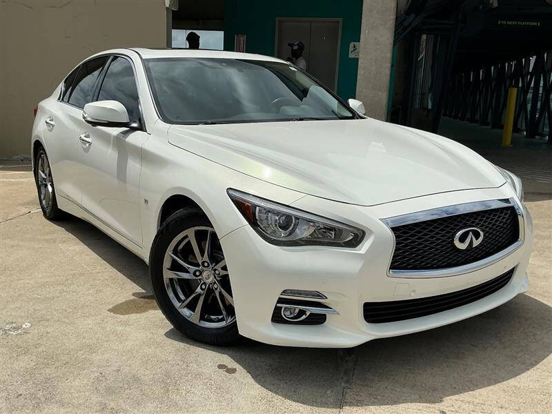 2015 Infiniti Q50