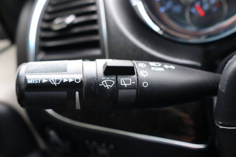 2013 Chrysler Town and Country Touring