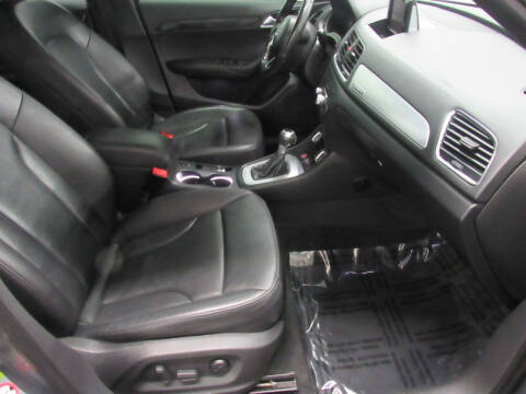 2015 Audi Q3 2.0T quattro Premium Plus