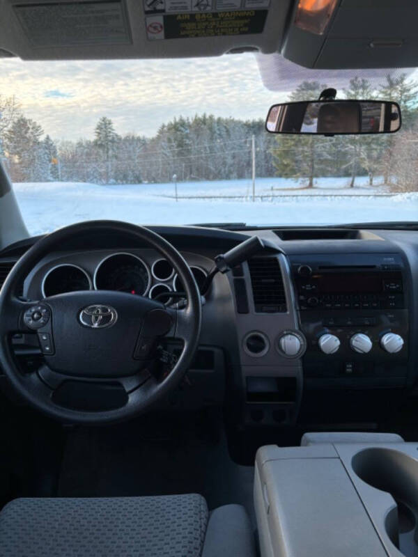 2011 Toyota Tundra Grade