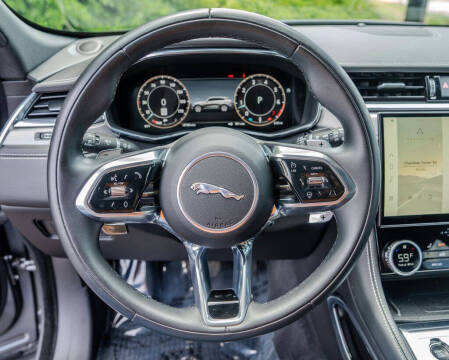 2024 Jaguar F-PACE P250 R-Dynamic S