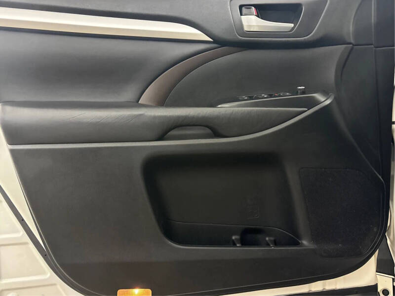 2017 Toyota Highlander