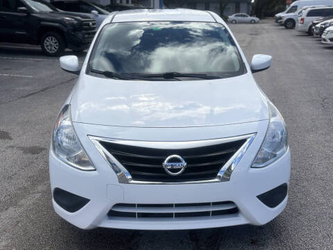 2017 Nissan Versa 1.6 SV