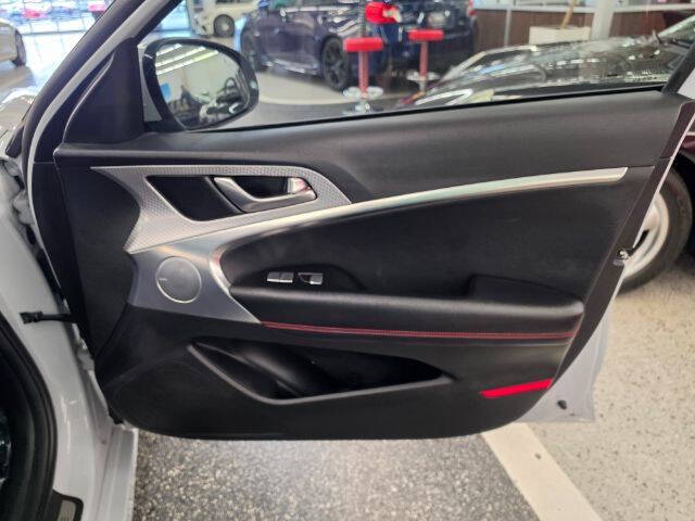 2022 Genesis G70