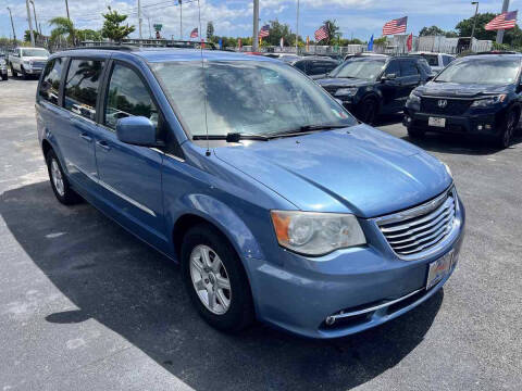 2012 Chrysler Town and Country Touring