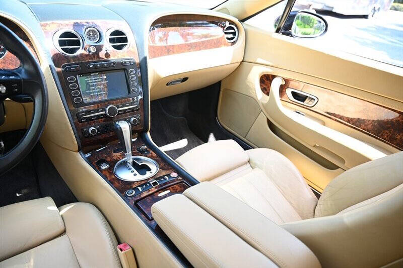 2009 Bentley Continental 27