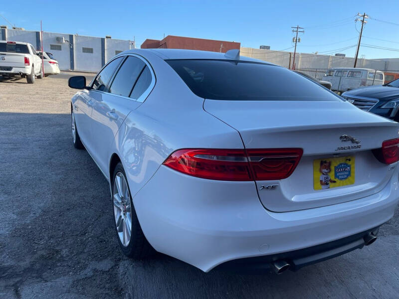 2019 Jaguar XE Base photo 14