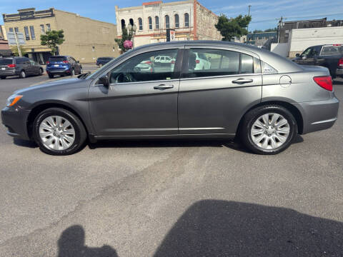 2013 Chrysler 200 LX