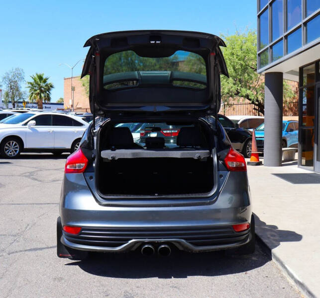 2018 Ford Focus ST