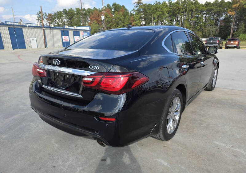 2015 Infiniti Q70 3.7
