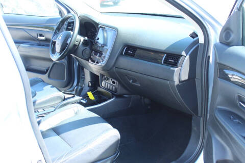 2017 Mitsubishi Outlander SE