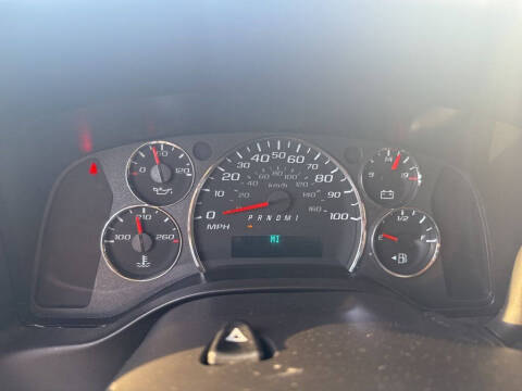 2023 Chevrolet Express 2500