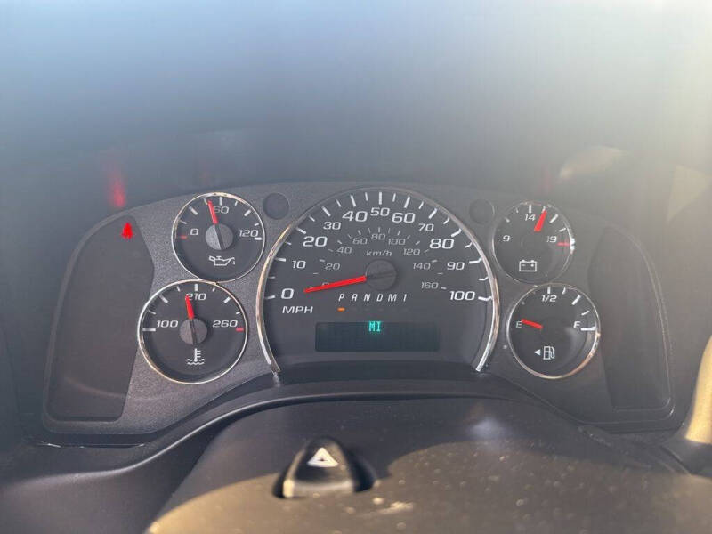 2023 Chevrolet Express 2500